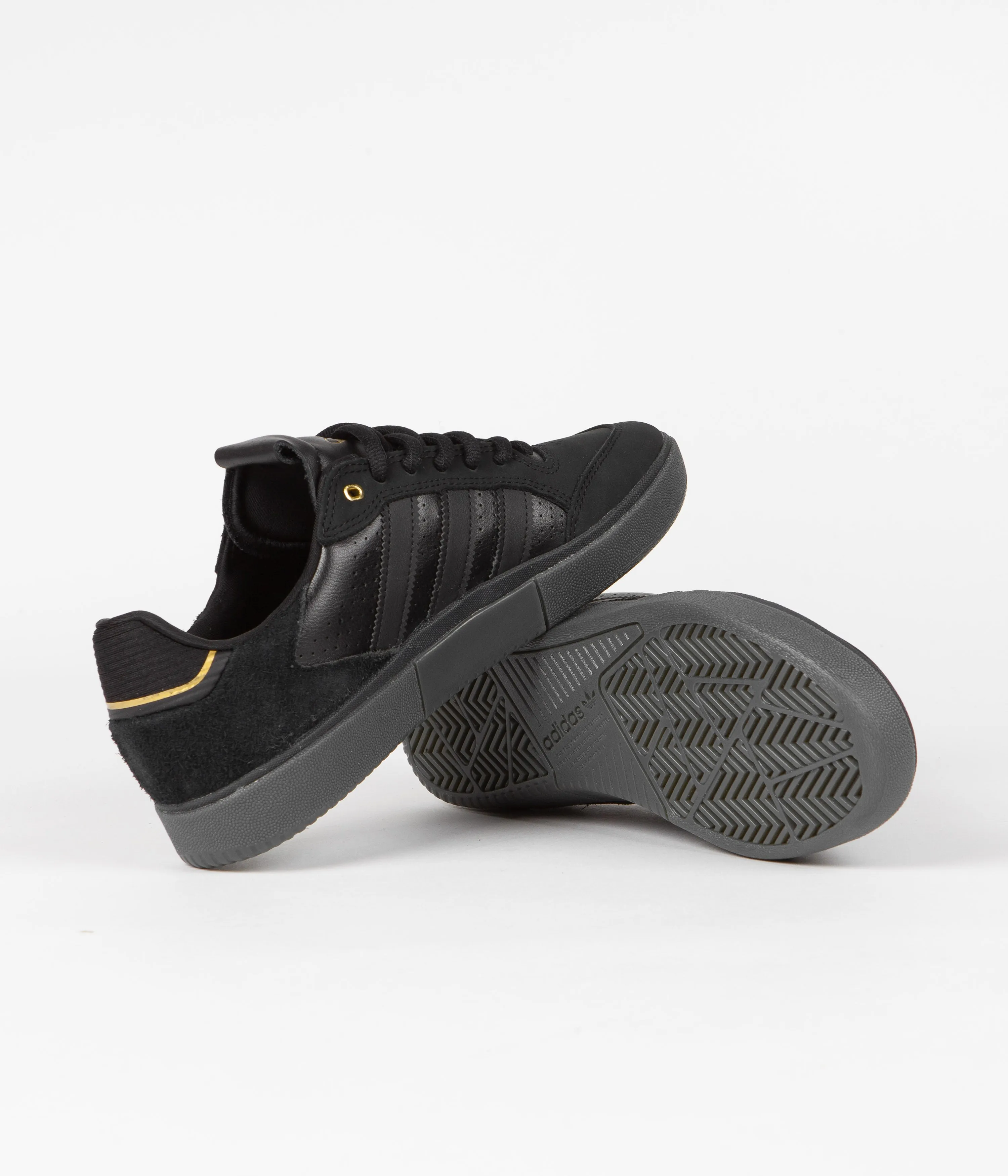 Adidas Tyshawn Low Shoes - Core Black / Core Black / Gold Metallic / Core Black