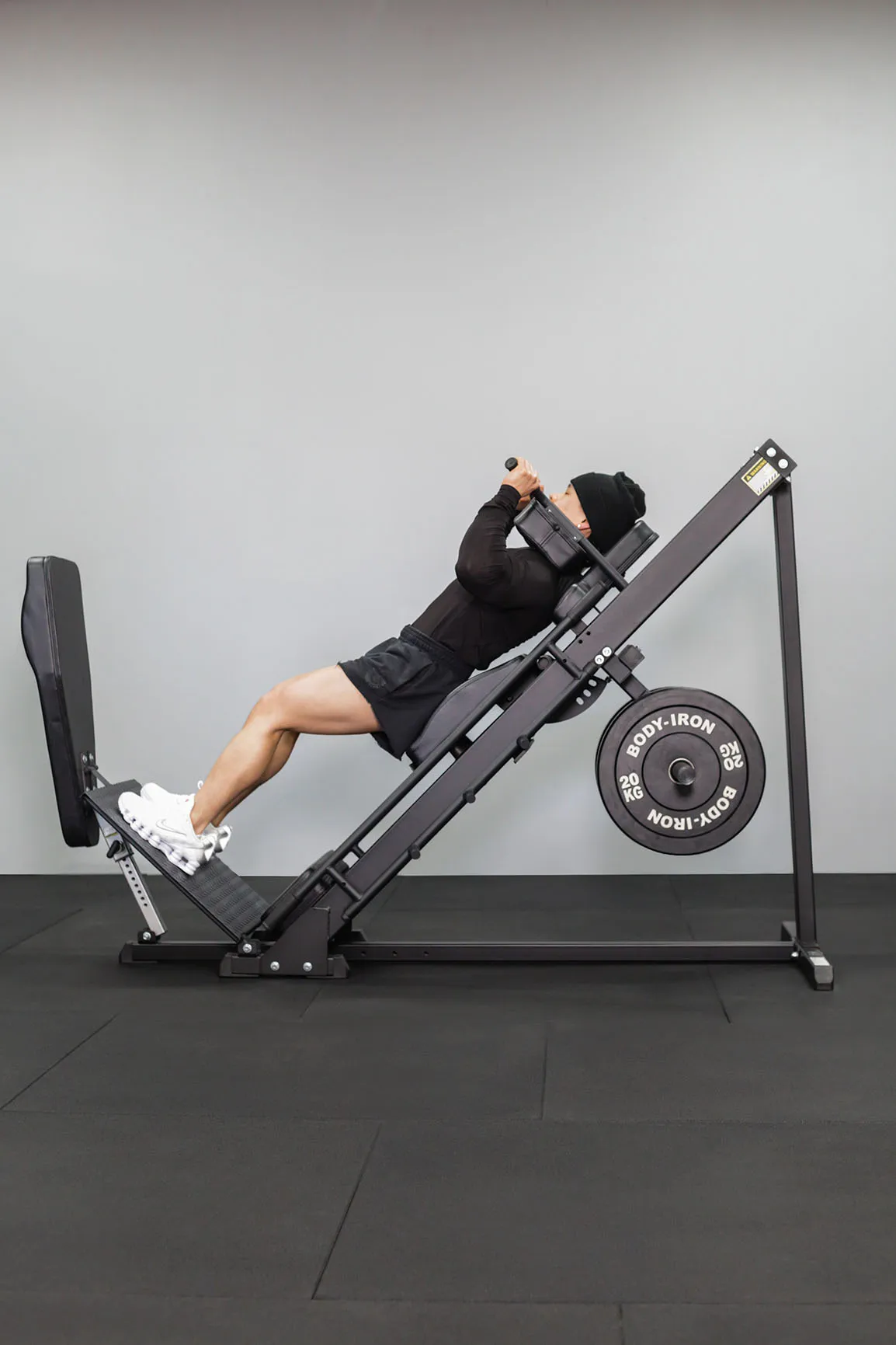 Body Iron Leg Press & Hack Squat & Leg Extension & Curl Combo