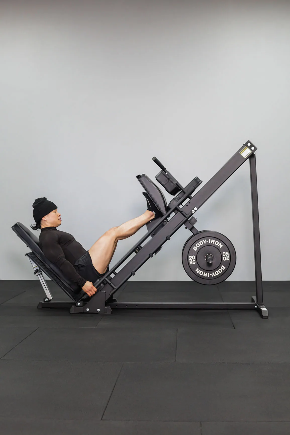 Body Iron Leg Press & Hack Squat & Leg Extension & Curl Combo