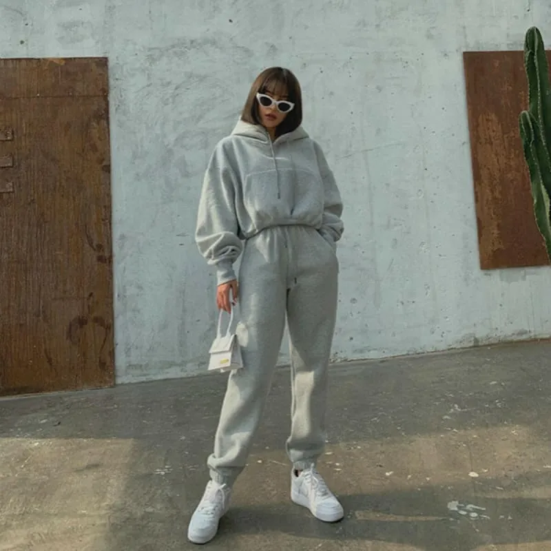 Oversized Women’s Warm Hooded Shirt and Pants Set Sportswear