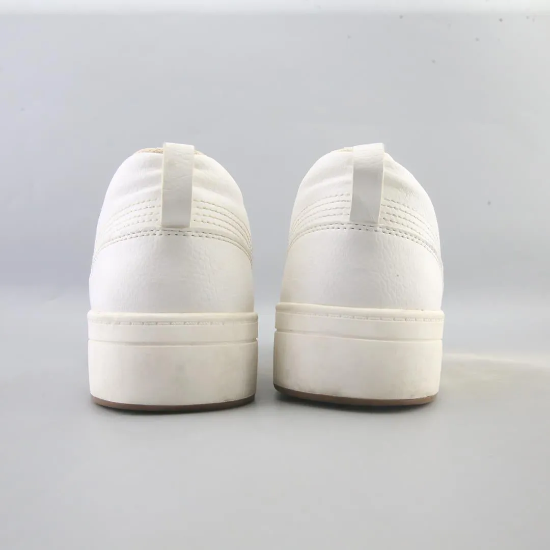 PULL & BEAR LACE UP CHUNKY