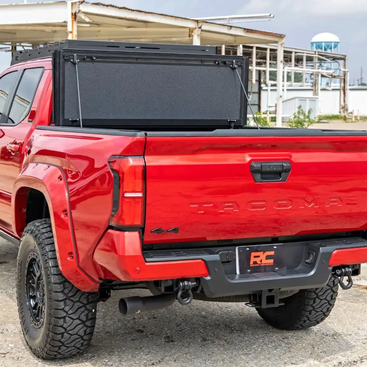 Rough Country Low-Profile Tri-Fold Tonneau Cover | 2024  Toyota Tacoma