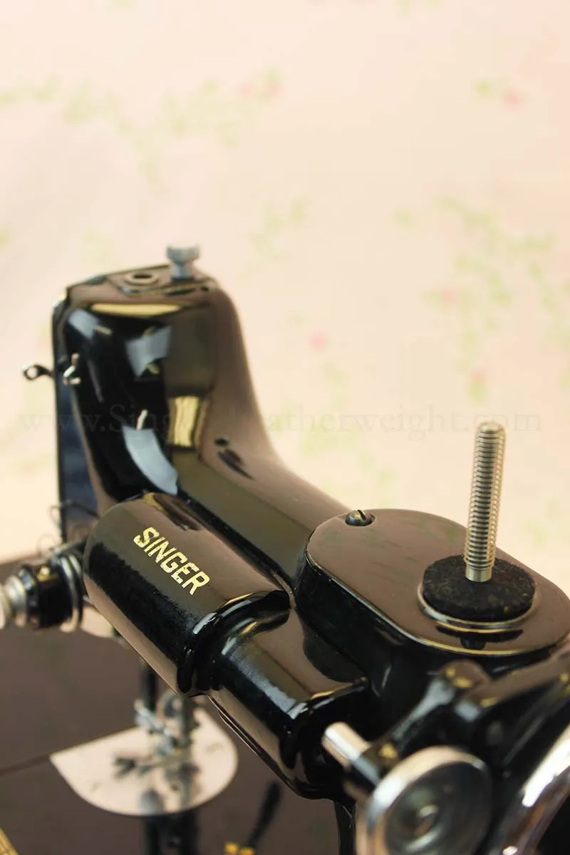 Singer Featherweight 221 Sewing Machine GOLDEN GATE SAN FRANCISCO 1939 Edition AF086***