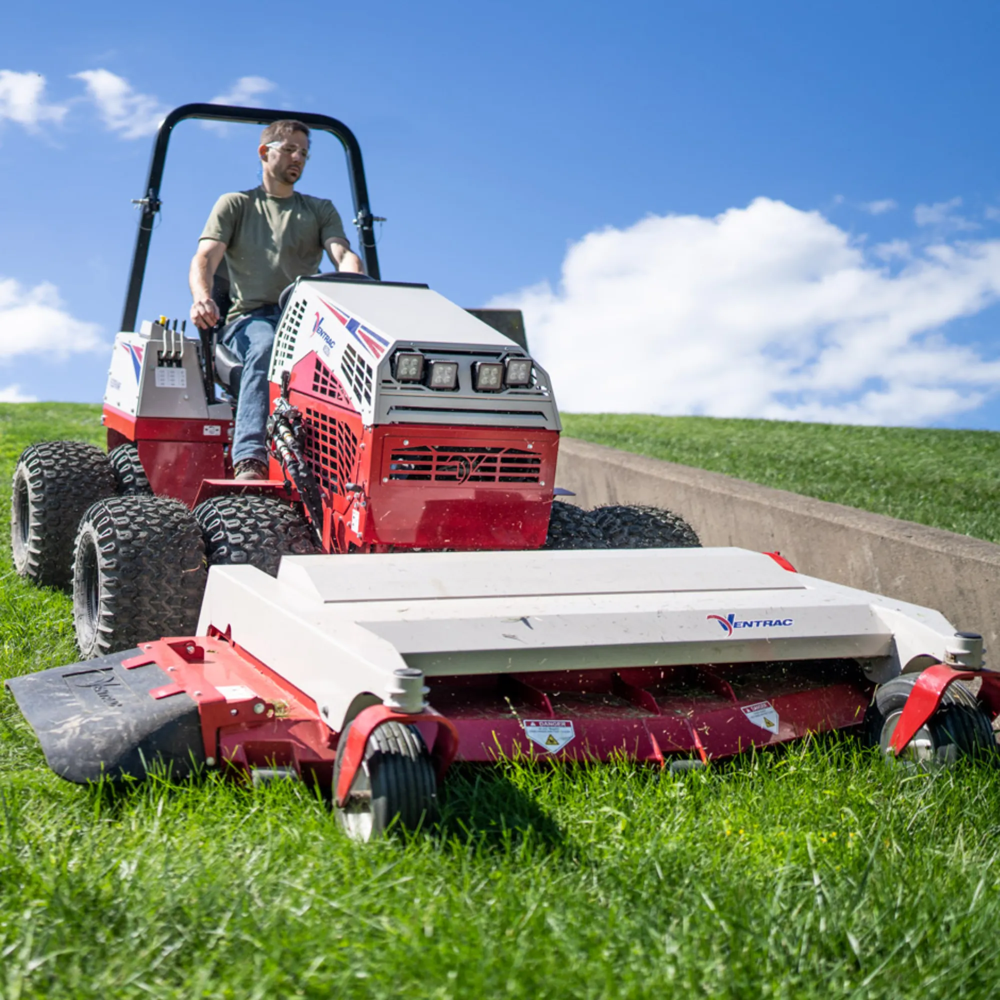 Ventrac MS720 Side Discharge Finish Mower Attachment | 39.55111