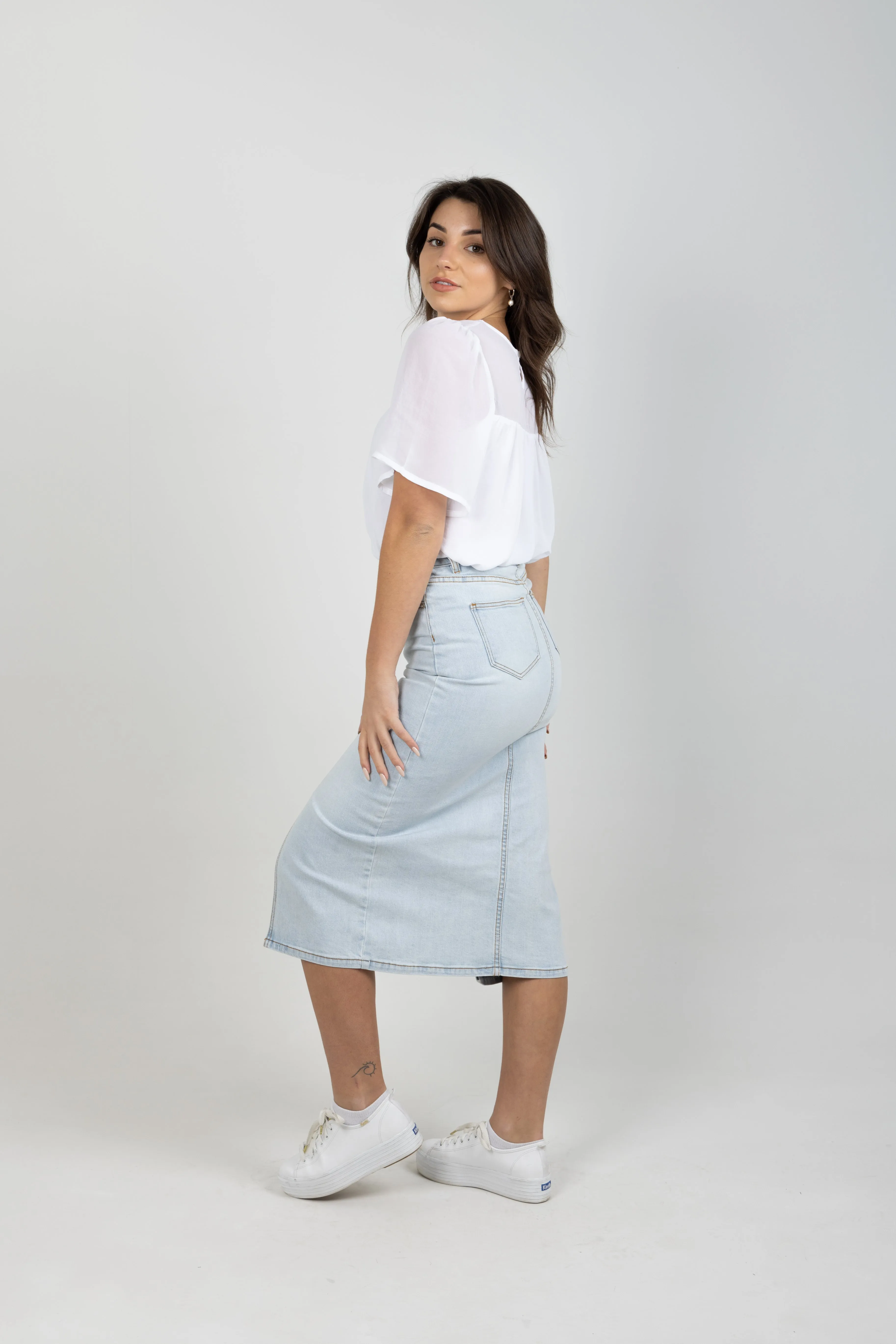 VERONICA DENIM SKIRT BORROWED BLUE