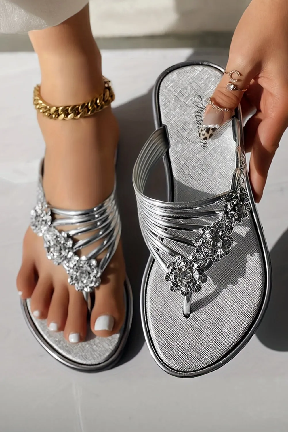 Women Rhinestone Flower Strappy Casual Flip Flops